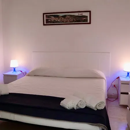Cumannaturi Apartment *