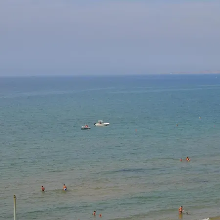 Apartament Cumannaturi *